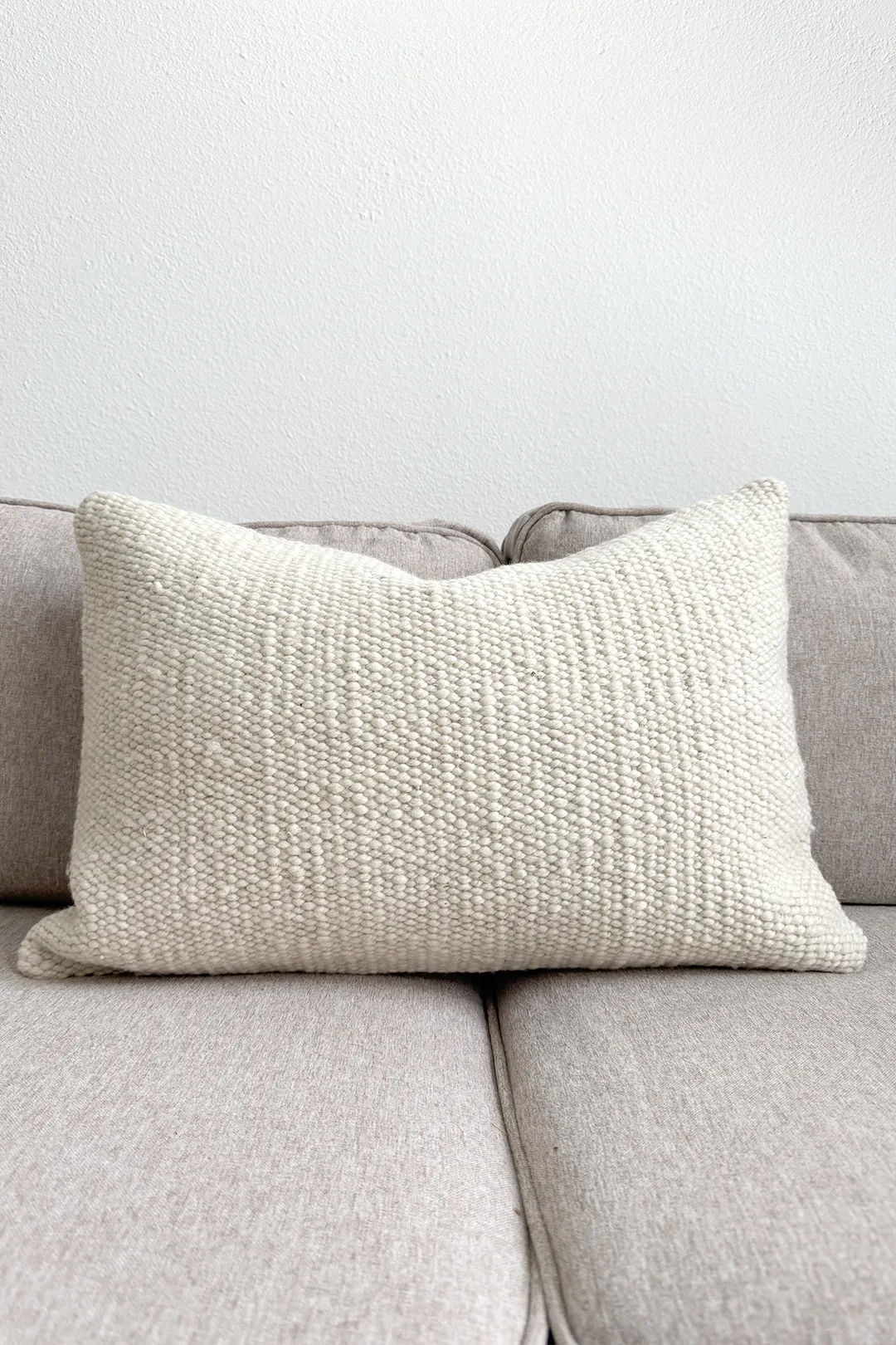 Aaq Cushion Lumbar Natural 22"x14"