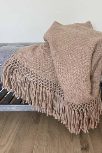 Sami Llama Throw